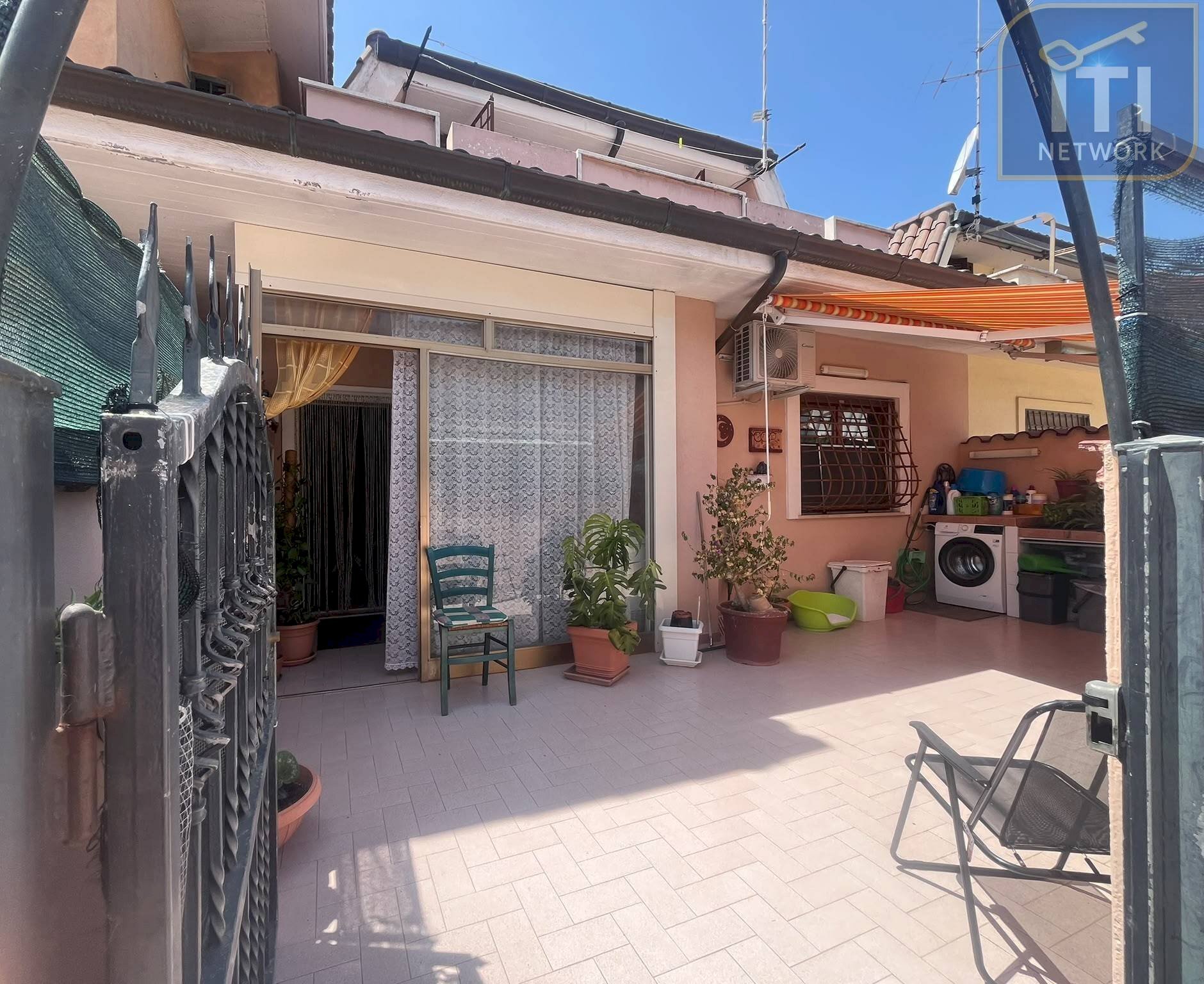 Foto 1 - Semi-detached house via degli argonauti, Pomezia - photo 1