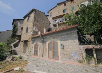 Foto 1 - Trilocale Via Della Porticella
 
14, Castelnuovo di Porto - foto 1