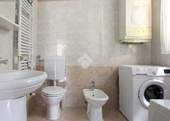 Three-room apartment Via Vittorio Veneto, Galliera - photo 12