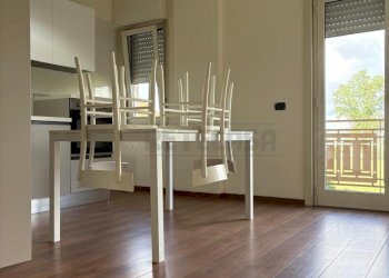 IMG-20250507-WA0012.jpg - Two-room apartment Viale Carlo III, San Nicola la Strada - photo 10