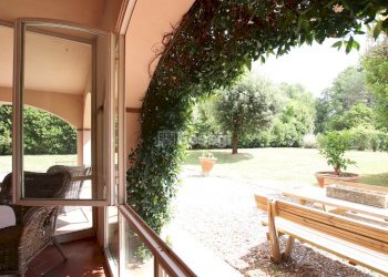 Portico chiuso - Villa Via di segromigno, Capannori - foto 10
