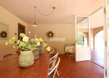Visa interno portico coperto - Villa Via di segromigno, Capannori - foto 11