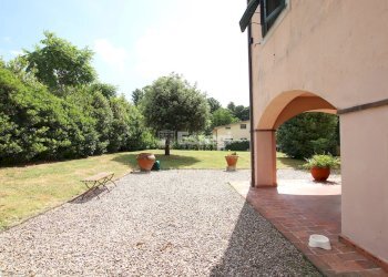 Vista laterale - Villa Via di segromigno, Capannori - foto 13