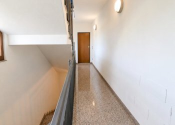 4 - Three-room apartment Via Gardesana 49, Rezzato - photo 16