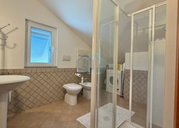 bagno superiore - Independent house Frazione San Giovanni Località Rocca 4, Stella - photo 21