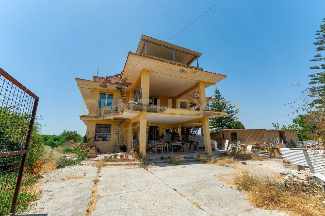 Immobile grande (1) - Villa C/da Camera, Augusta - photo 1
