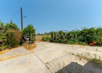 Immobile grande (2) - Villa C/da Camera, Augusta - photo 2