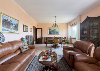 IMG_7870 - Villa Via Giuseppe Garibaldi 5, Orio Canavese - foto 5