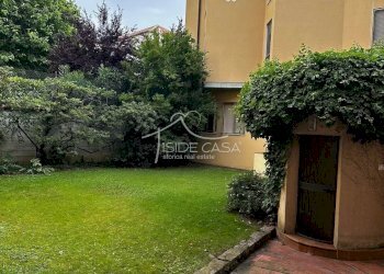 Three-room apartment Via Fratelli Bandiera, Mantova - photo 3