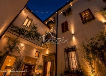 Casa indipendente via Massari, Mantova - foto 1