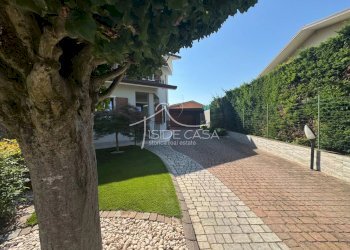 Villa 179/A VIA TREVES, Porto Mantovano - photo 1
