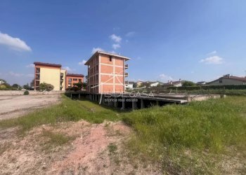 Building land Strada del Corriere, Borgo Virgilio - photo 1