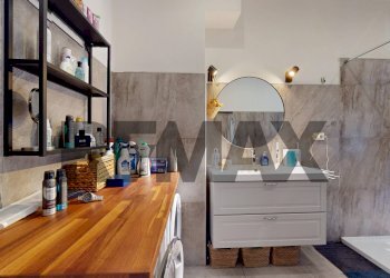 Two-room apartment Sestri Ponente, Genova, Genova (neighborhood Sestri Ponente) - photo 23