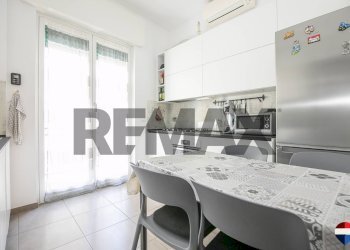 Two-room apartment VIA GIACOMO PUCCINI, 17 
 Sestri Ponente, Genova (neighborhood Sestri Ponente) - photo 2