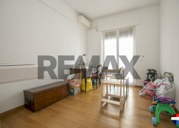 Two-room apartment VIA GIACOMO PUCCINI, 17 
 Sestri Ponente, Genova (neighborhood Sestri Ponente) - photo 3