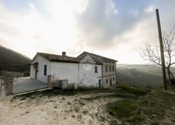 Casa indipendente Via Palazzo del piano, Urbino - foto 1