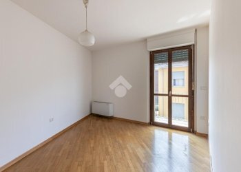Four-room apartment Via San Nazario, Ivrea - photo 15