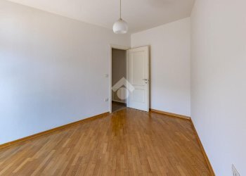 Four-room apartment Via San Nazario, Ivrea - photo 16