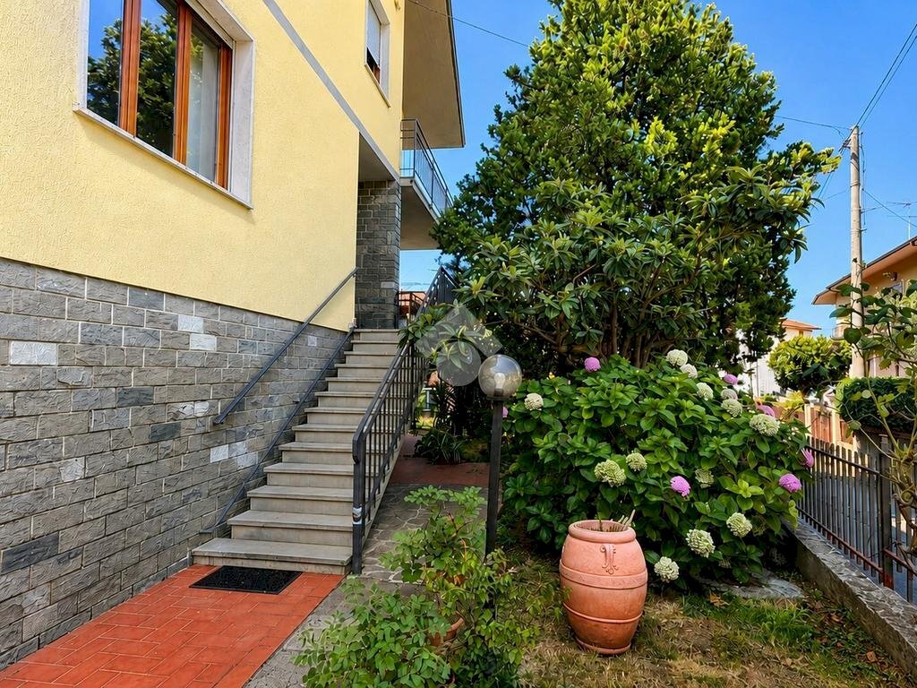 Appartamento Via Indipendenza, Santo Stefano di Magra - foto 2