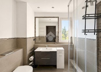 Two-room apartment Via Giuseppe Verdi, hamlet Milano 3, Basiglio - photo 9