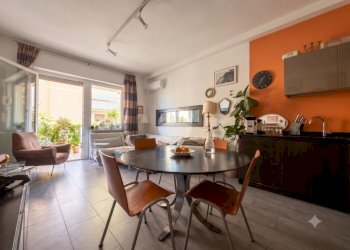 Three-room apartment Viale Regina Elena, Rimini - photo 1