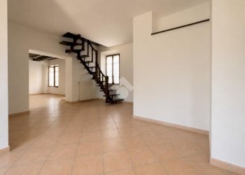 Casa semi indipendente Via Cairoli, Cameri - foto 2