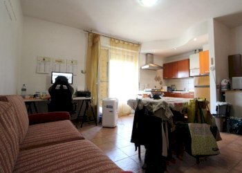 Two-room apartment Cerro Maggiore, Cerro Maggiore - photo 4