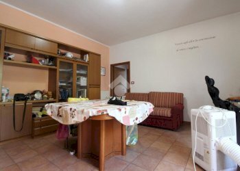 Two-room apartment Cerro Maggiore, Cerro Maggiore - photo 5