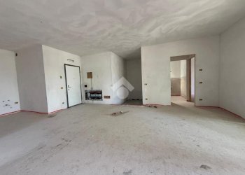 Quadrilocale Via Luigi Walpot, Reggio nell'Emilia - foto 3