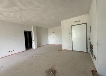 Quadrilocale Via Luigi Walpot, Reggio nell'Emilia - foto 6