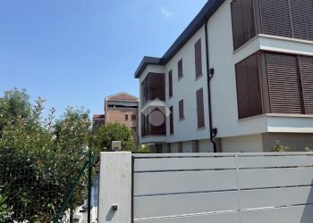 Quadrilocale Via Luigi Walpot, Reggio nell'Emilia - foto 28