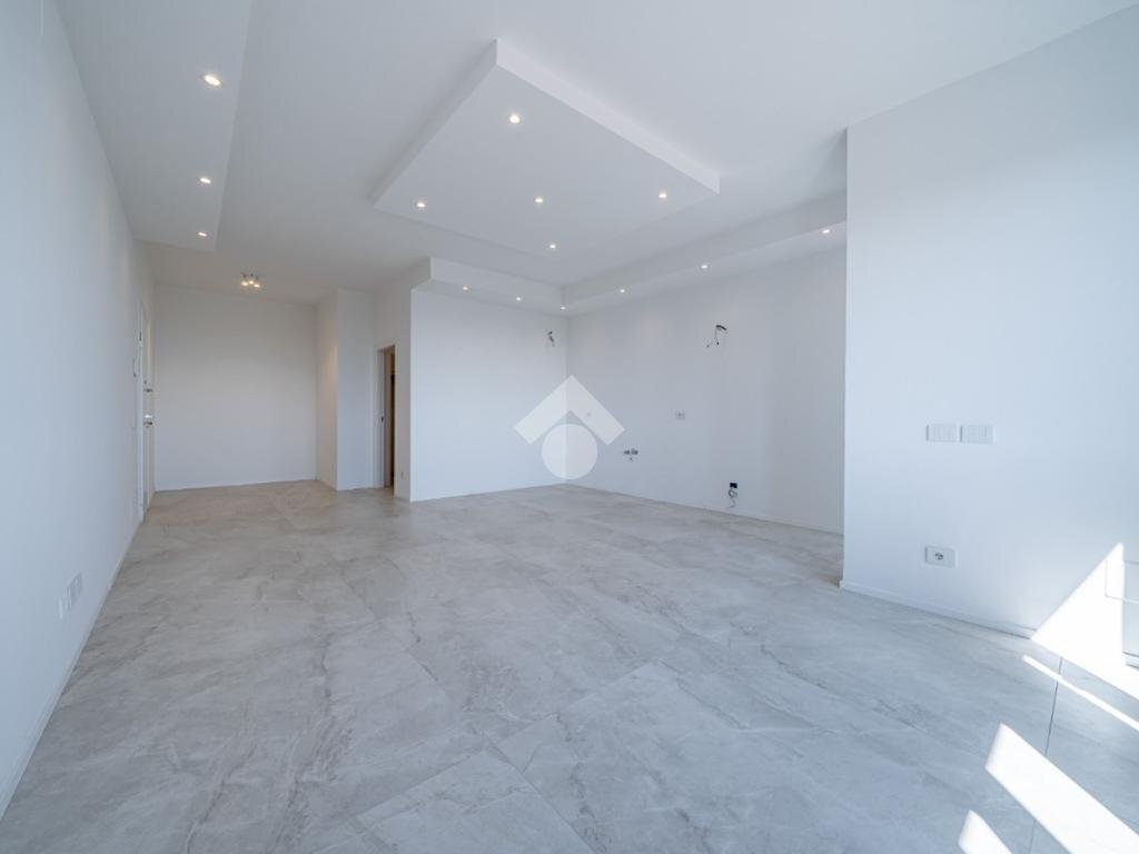 Quadrilocale Viale Monte Grappa, Reggio nell'Emilia - foto 1