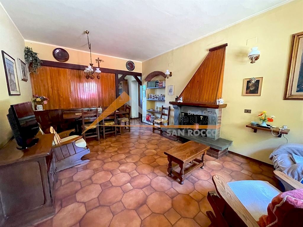 Casa indipendente Chiusi della Verna - foto 1