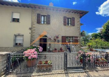 Casa indipendente Chiusi della Verna - foto 14