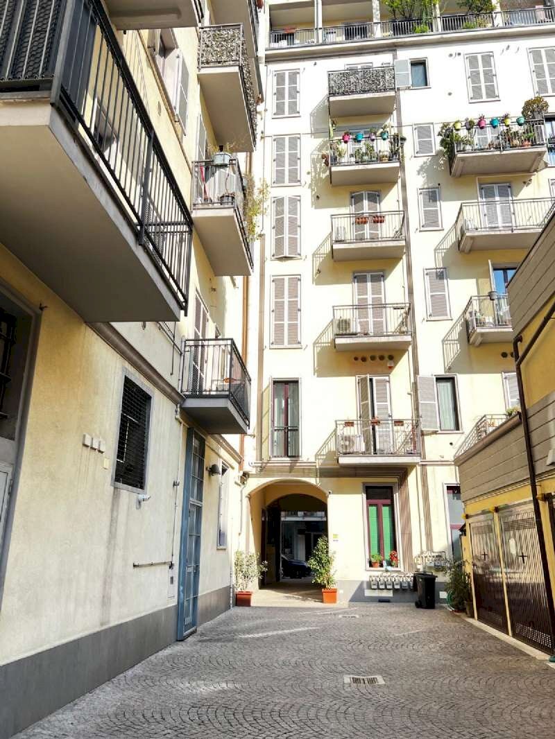 Two-room apartment corso GENOVA 25, Milano (neighborhood Ticinese) - photo 3