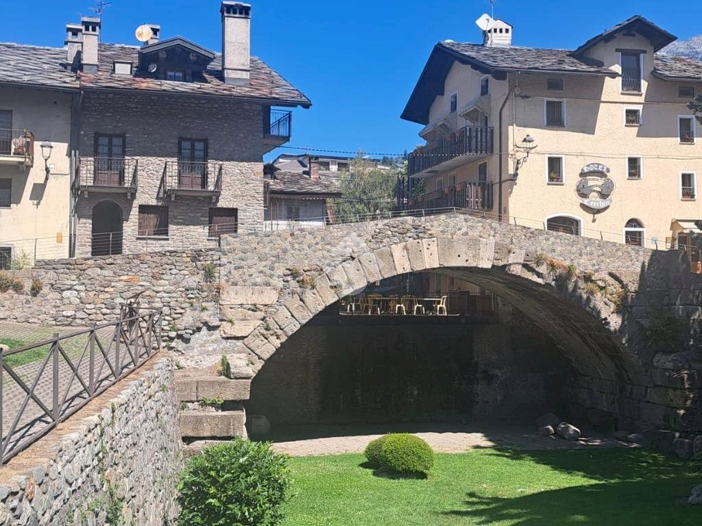 Independent house Via Ponte Romano, Aosta - photo 1