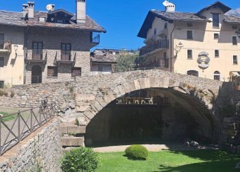 Independent house Via Ponte Romano, Aosta - photo 1
