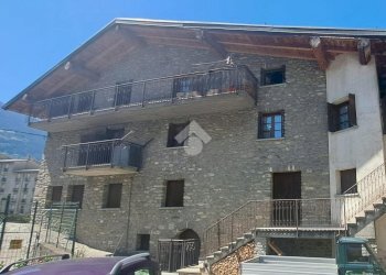 Independent house Via Ponte Romano, Aosta - photo 2