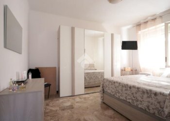 Four-room apartment Corso Carlo Marx, Alessandria - photo 3