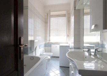 Four-room apartment Corso Carlo Marx, Alessandria - photo 9