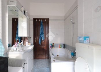 Four-room apartment Corso Carlo Marx, Alessandria - photo 11