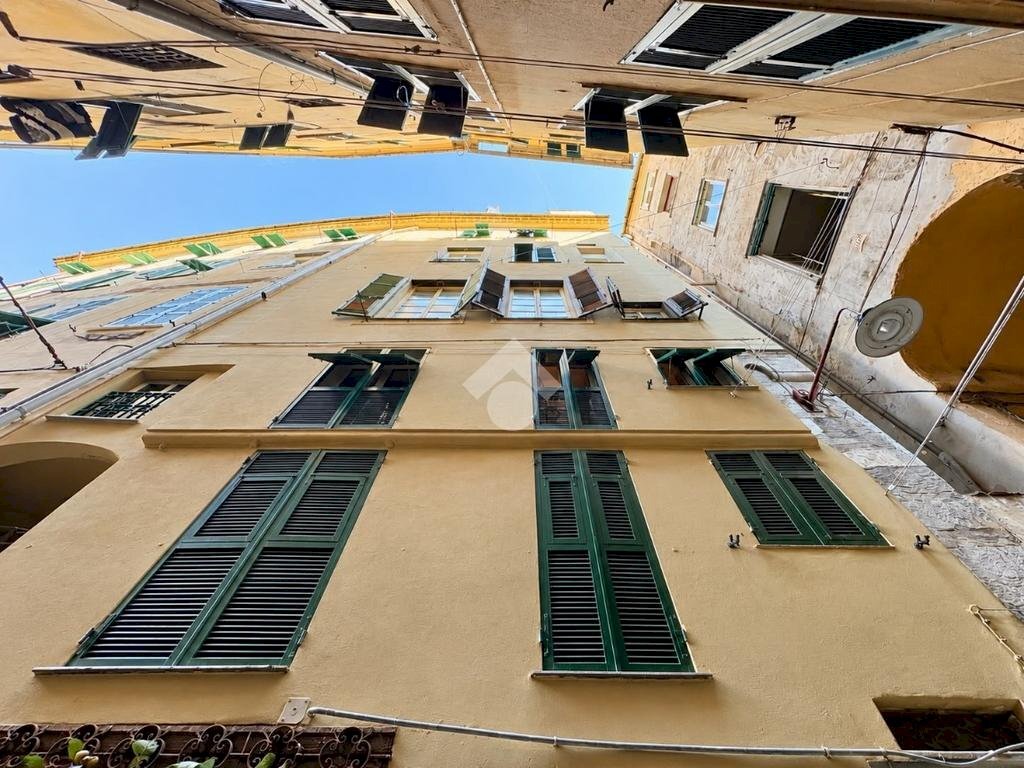 Quadrilocale Vico Dietro Il Coro di S. Cosimo, Genova (zona Centro Storico) - foto 3