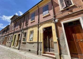 Semi-detached house Via del Mellone, Ferrara - photo 1