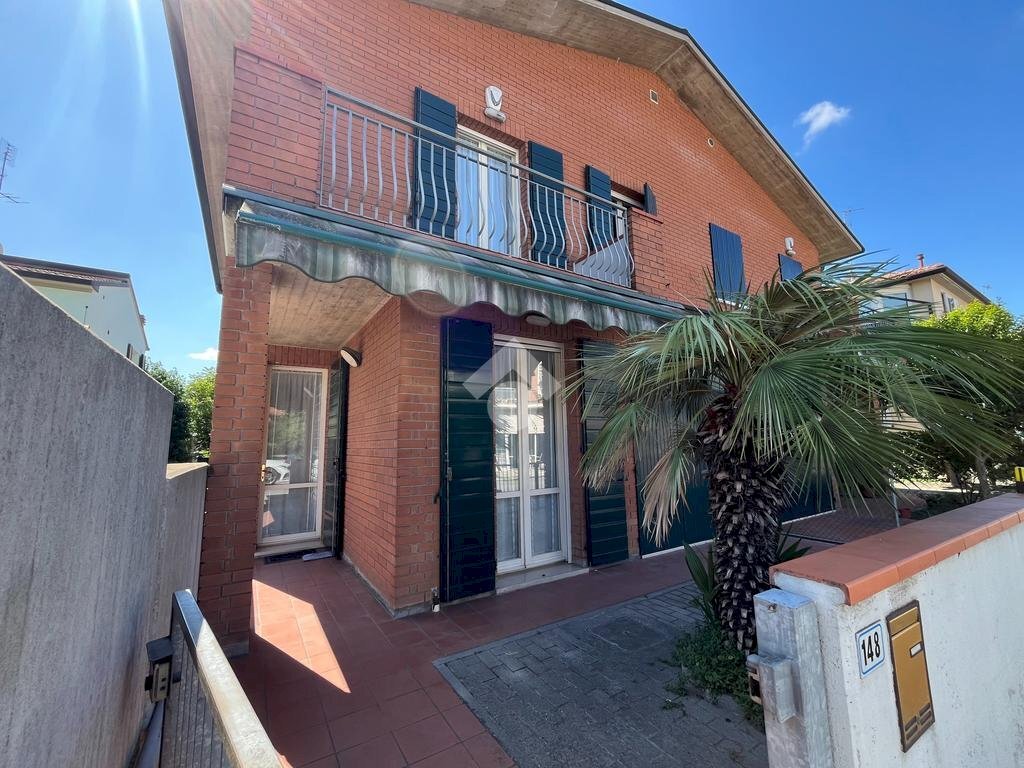 Villa a Schiera Via fiume Montone Abbandonato, Ravenna - foto 2