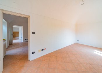 Appartamento in Villa Via Luigi Cadorna, Busca - foto 3