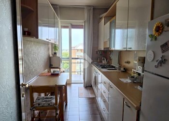 Three-room apartment Viale Fratelli Cervi, San Giuliano Milanese - photo 4