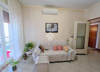Three-room apartment Viale Fratelli Cervi, San Giuliano Milanese - photo 27