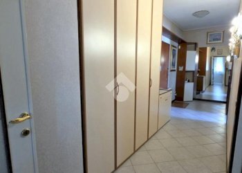 Three-room apartment Viale Fratelli Cervi, San Giuliano Milanese - photo 29