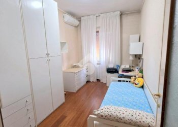 Three-room apartment Viale Fratelli Cervi, San Giuliano Milanese - photo 34