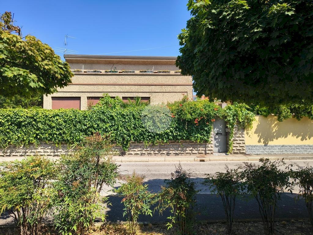Villa Via S. Bernardo, Mesero - foto 2
